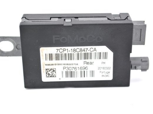 Підсилювач антени задній правий VOLVO S60 Y20 2013-2018 30761696, 30761696, A