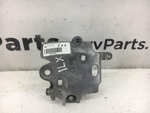 Кронштейн паливного насоса ACURA ILX 2012-2018 16512-5A2-A10, 16512-5A2-A10, A