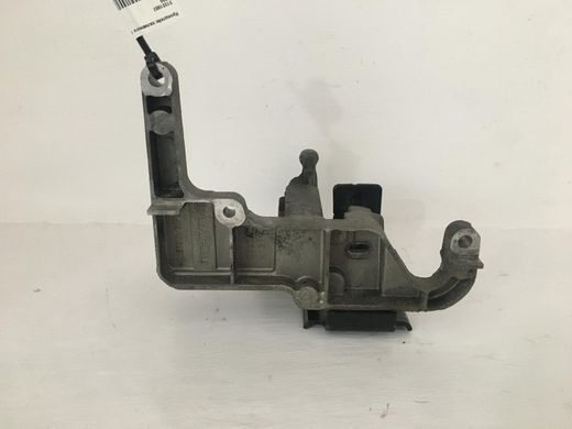 Кронштейн паливного фільтра VOLVO V50 P12 2010-2012 31331887, 31331887, A
