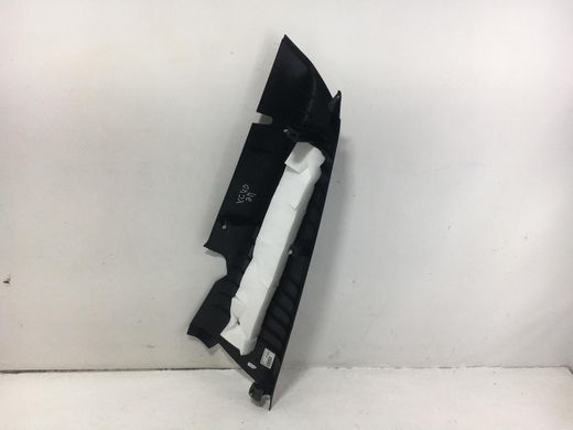 Накладка задньої стійки нижня права внутрішня VOLVO XC40 2017- 31469190, 31469190, B