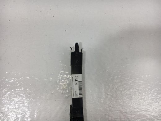 Направляюча скла двері передня права NISSAN NAVARA D40 2005-2010 80214EA000, 80214EA000, A