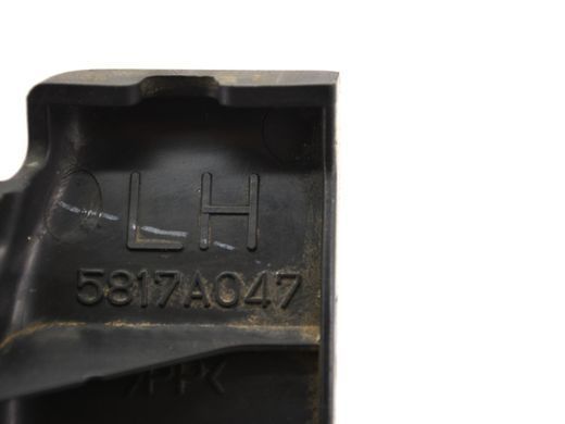 Заглушка кришки багажника ліва MITSUBISHI OUTLANDER XL 2006-2010 5817A047, 5817A047, A
