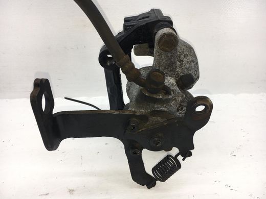 Суппорт задній правий TOYOTA AVENSIS T27 2009-2011 47830-05030, 47830-05030, B