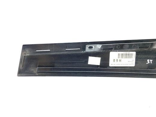 Накладка дверей верхня передня ліва зовнішня SKODA SUPERB 3T 2008&ndash;2013 3T0837901B, 3T0837901B, B