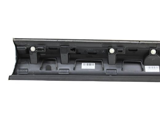 Накладка двери нижняя передняя левая внешняя VOLVO XC60 2017- (39794861) 32208728, 32208728, B