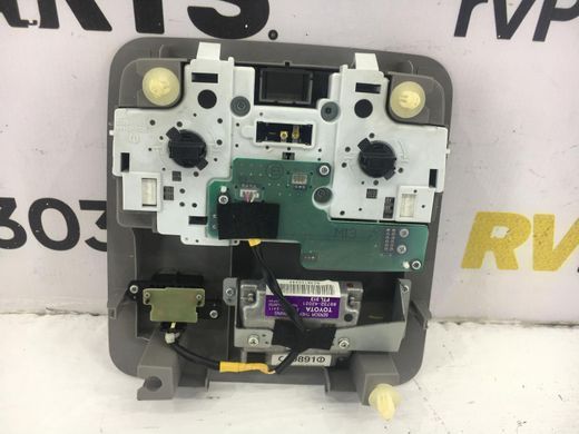 Плафон освітлення салону верхній передній TOYOTA RAV4 CA30W 2005-2010 8126042031B0, 8126042031B0, B