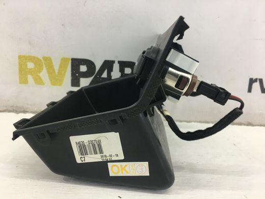 Накладка центральної консолі HYUNDAI TUCSON TL 2015-2018 (84631-D3000) 84631D30004X, 84631D30004X, A
