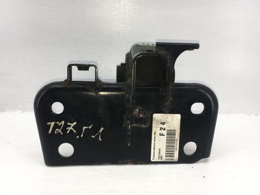 Подушка двигателя передняя левая TOYOTA AVENSIS T27 2009-2011 123720R040, 123720R040, B