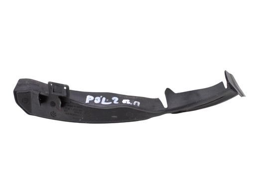 Заглушка передняя правая POLESTAR 2 2020- (жабо) 32226814, 32226814, A