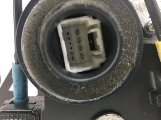 Замок дверей задній правий TOYOTA RAV4 CA30W 2005-2010 6905042030, 6905042030, A