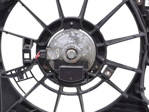 Диффузор TOYOTA AVENSIS T27 2012-2015 (16711-0R060, в зборі з моторчиками 16363-0R030, 16363-0R040) 16040-0R160, 16040-0R160, A