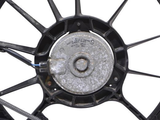 Диффузор TOYOTA AVENSIS T27 2012-2015 (16711-0R060, в зборі з моторчиками 16363-0R030, 16363-0R040) 16040-0R160, 16040-0R160, A