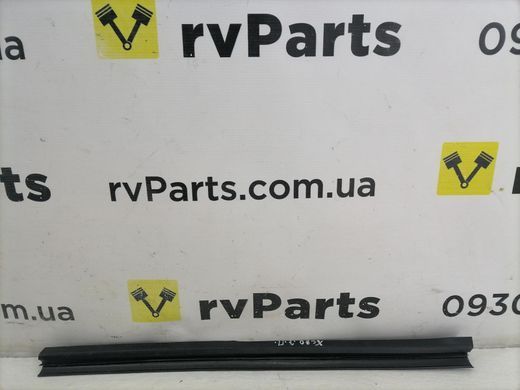 Ущільнювач бічного скла задній правий внутрішній VOLVO XC90 2002-2014 30745500, 30745500, A