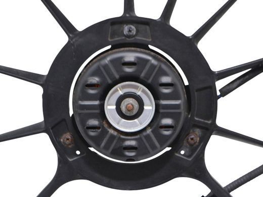 Диффузор TOYOTA AVENSIS T27 2012-2015 (16711-0R060, в зборі з моторчиками 16363-0R030, 16363-0R040) 16040-0R160, 16040-0R160, A