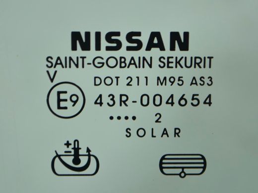 Стекло двери заднее правое NISSAN NAVARA D40 2010-2014 82300EB320, 82300EB320, A