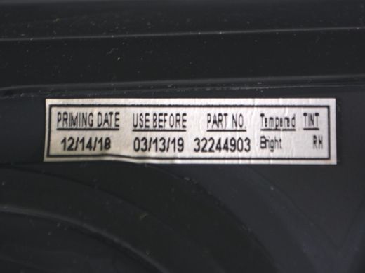 Скло в кузов заднє праве VOLVO XC60 2017- 32244903, 32244903, A