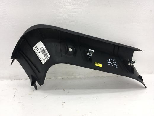 Накладка крышки багажника верхняя правая внутренняя CHEVROLET TRAX U200 2013-2016 95282406, 95282406, B
