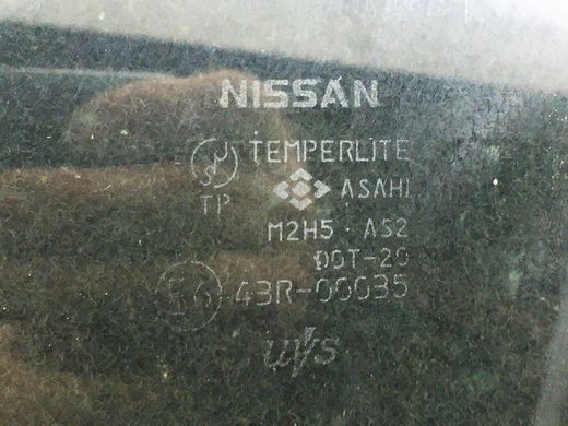 Скло дверей переднє ліве NISSAN MURANO Z50 2004-2008 (скол) 80301CA000, 80301CA000, B