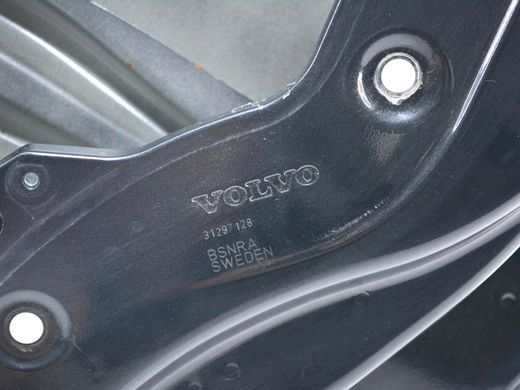 Дверь передняя правые VOLVO XC60 2008-2013 (31365267) 31297128, 31297128, B