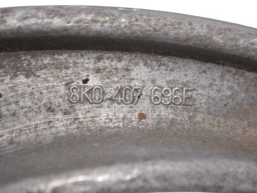 Важіль передньої підвіски нижній правий AUDI Q5 2008-2012 (8K0407694S) 8K0407696F, 8K0407696F, B