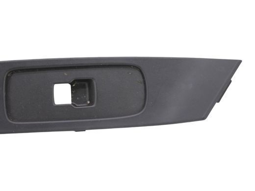 Накладка двери передняя правая VOLVO V60 Y20 2013-2018 39823335, 39823335, B