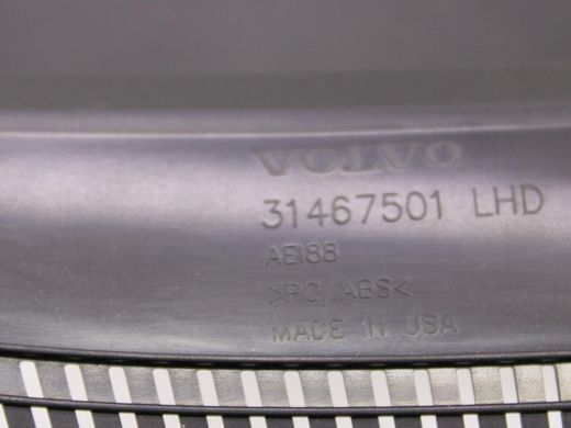 Накладка панелі приладів VOLVO S60 SPA 2019-2024 (в зборі з 31498499) 31467501, 31467501, A
