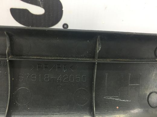 Накладка порога задня ліва внутрішня TOYOTA RAV4 CA30W 2005-2010 6791842050, 6791842050, A