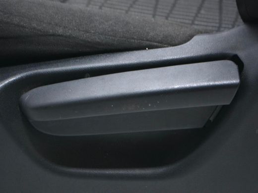 Сиденье переднее левое TOYOTA AVENSIS T27 2012-2015 (механічне, без Airbag) 72020-05050, 72020-05050, A