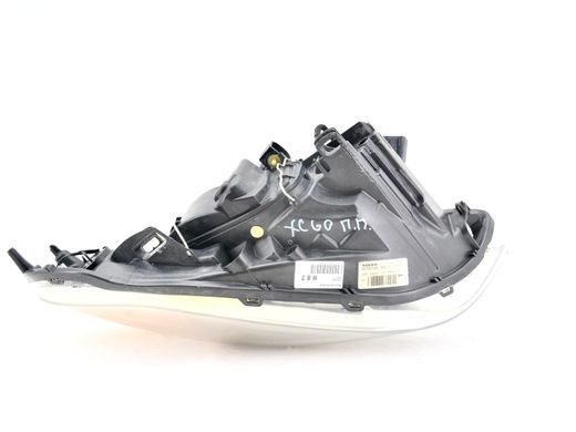Фара передняя правая VOLVO XC60 2008-2013 (30763138) 30763146, 30763146, B