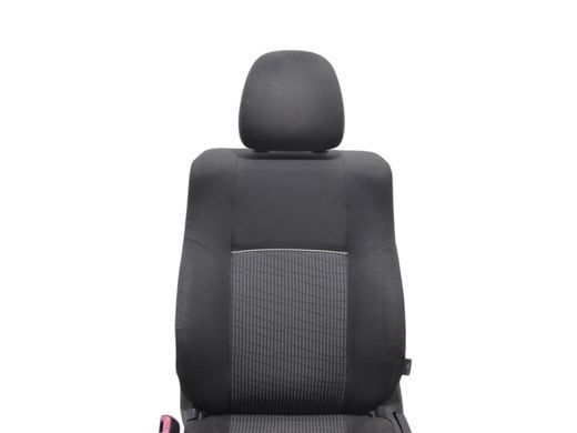 Сиденье переднее левое TOYOTA AVENSIS T27 2012-2015 (механічне, без Airbag) 72020-05050, 72020-05050, A
