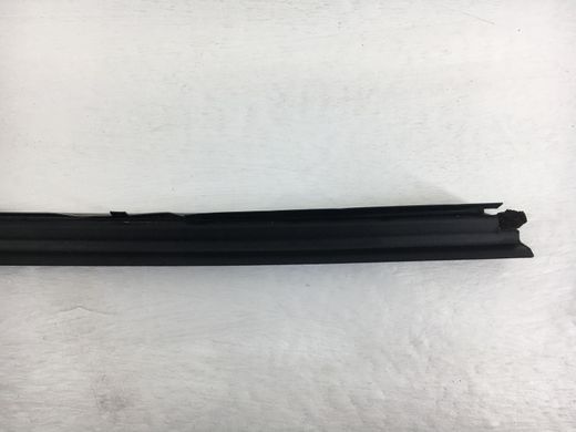 Уплотнитель боковых стекол нижний передний левый внутренний SUBARU OUTBACK B16 2019- 61282AN010, 61282AN010, A