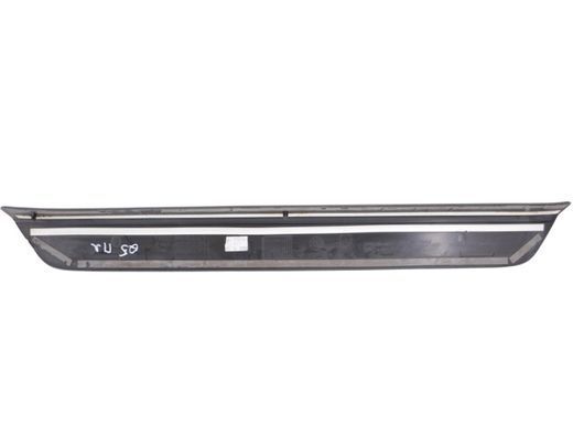 Накладка порога передняя левая внутренняя AUDI Q5 2008-2012 8R0853373, 8R0853373, A