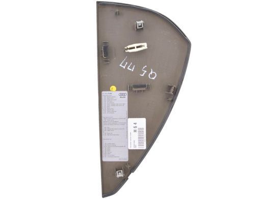 Накладка торпедо правая AUDI Q5 2008-2012 8R0857086B, 8R0857086B, A