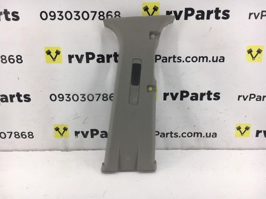 Накладка средней стойки верхняя правая INFINITI QX56 2004-2010 769137S000, 769137S000, A