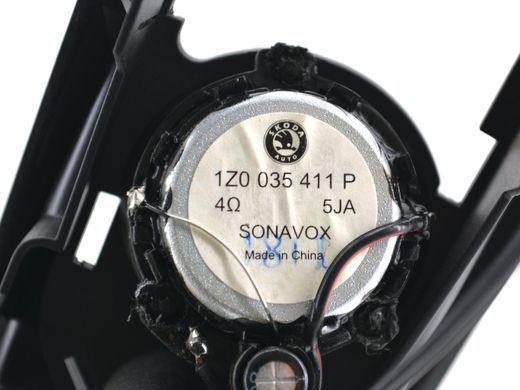 Ручка дверей внутрішня передня права SKODA YETI 2009-2013 (в зборі з динаміком 1Z0035411P) 1Z0837248, 1Z0837248, B