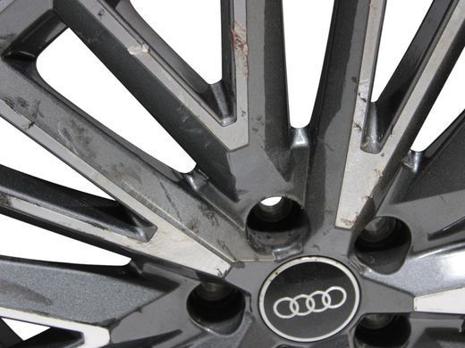 Диск R19 5* AUDI Q3 F3 2018-2025 (7Jх17H2 PCD5x112 ET43 d57,1, дефект) 83A601025L, 83A601025L, B