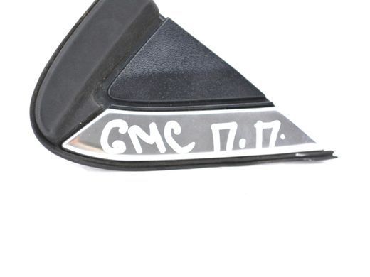 Накладка крила передня права GMC TERRAIN 2017-2021 84107337, 84107337, A