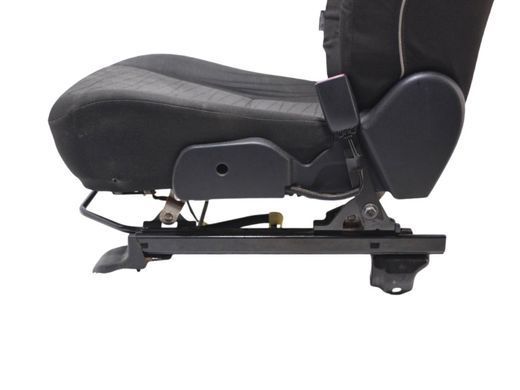 Сидіння переднє праве TOYOTA AVENSIS T27 2012-2015 (механічне, без Airbag) 72010-05070, 72010-05070, A