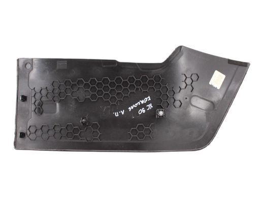 Накладка центральной консоли передняя левая VOLVO XC90 2015-2019 (39827390) 31377164, 31377164, A