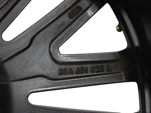 Диск R19 5* AUDI Q3 F3 2018-2025 (7Jх17H2 PCD5x112 ET43 d57,1) 83A601025L, 83A601025L, A