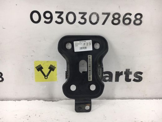 Кронштейн важеля підвіски задній лівий правий JEEP RENEGADE 2014- 68246682AA, 68246682AA, A