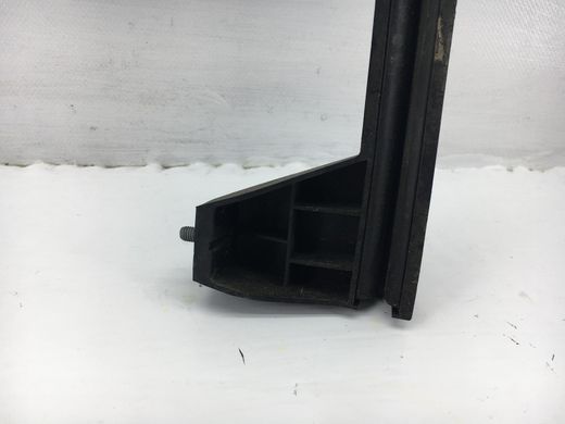 Направляюча скла двері передня ліва CHEVROLET TRAX U200 2013-2016 95374833, 95374833, A
