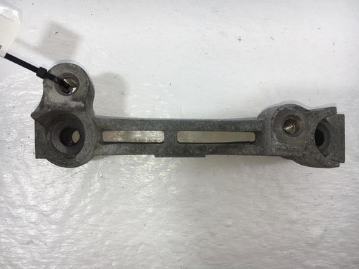 Кронштейн опоры двигателя правый TOYOTA AVENSIS T27 2009-2011 12341-26011, 12341-26011, A