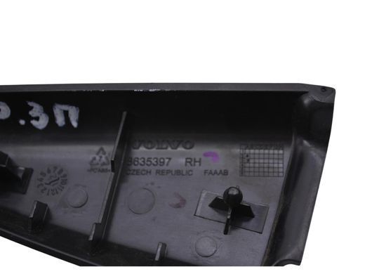 Накладка двери задняя правая внутренняя VOLVO XC60 2008-2013 8635397, 8635397, A