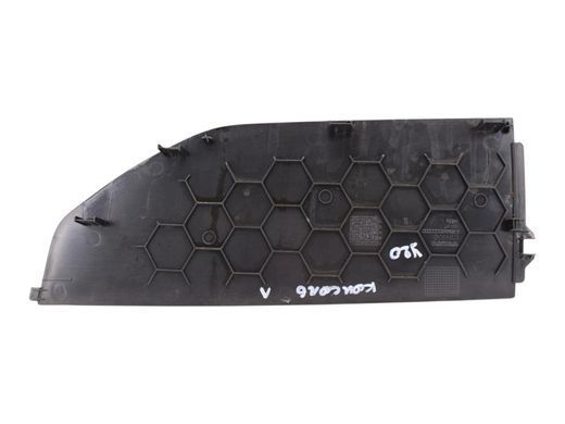 Накладка центральної консолі задня ліва VOLVO V60 Y20 2013-2018 (1284830) 39869657, 39869657, B