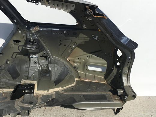 Чверть автомобіля задня права TOYOTA AVENSIS T27 2009-2011 61601-05110, 61601-05110, B