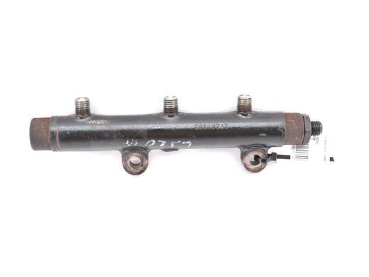 Топливная рампа правая LAND ROVER RANGE ROVER SPORT L320 2005-2009 LR005551, LR005551, A