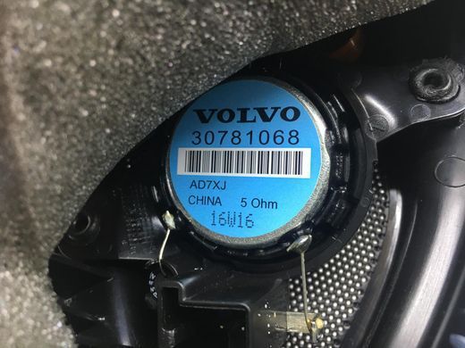 Накладка зеркала передняя правая внутренняя VOLVO XC60 2013-2017 (з динаміком та індикатором сліпих зон) 31393681, 31393681, A