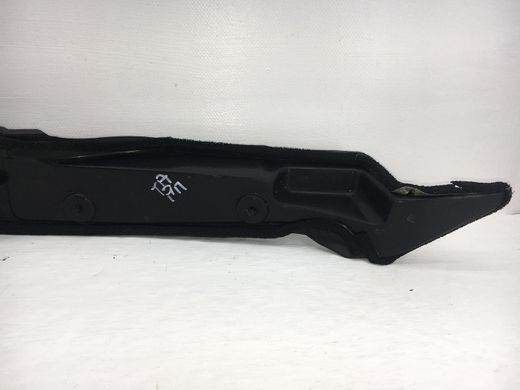 Пыльник переднего крыла правый TOYOTA AVENSIS T27 2009-2011 53827-05010, 53827-05010, A