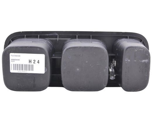 Підстаканник NISSAN NAVARA D40 2005-2010 96966EB30A, 96966EB30A, A